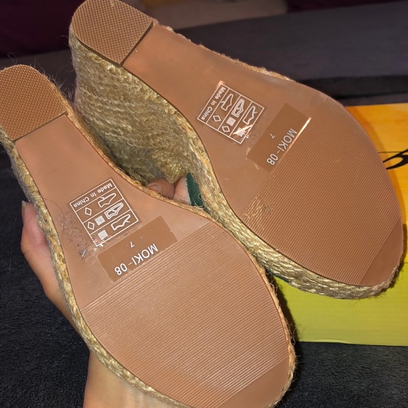 Wedges - Picture 4 of 4